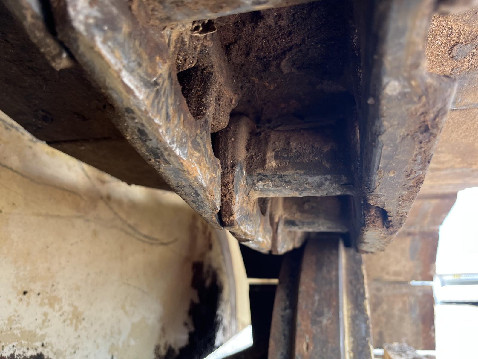 ./imagenes/INVOICE/2019/15976/CAPITOL TRENCHER CTC750 (12).JPG